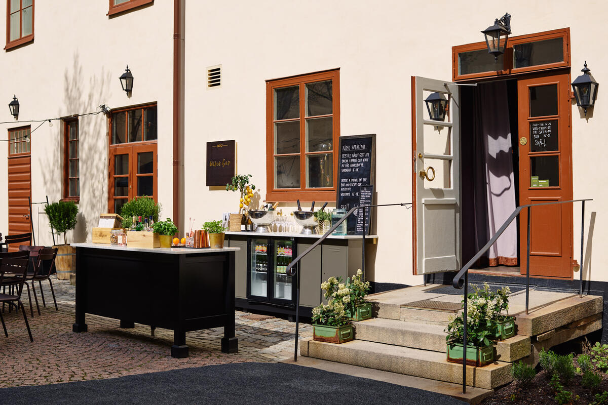NOFO Hotel & Winebar