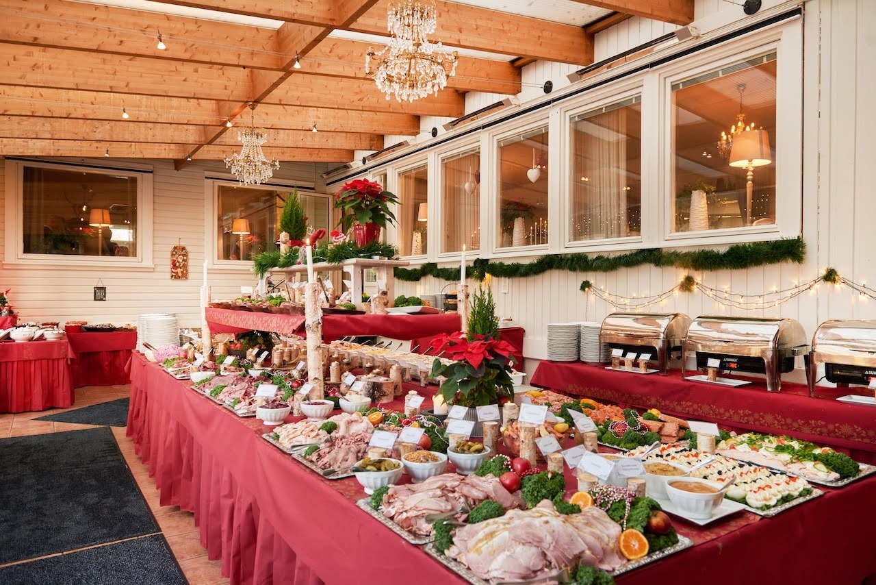 Julbord med skogens smaker
