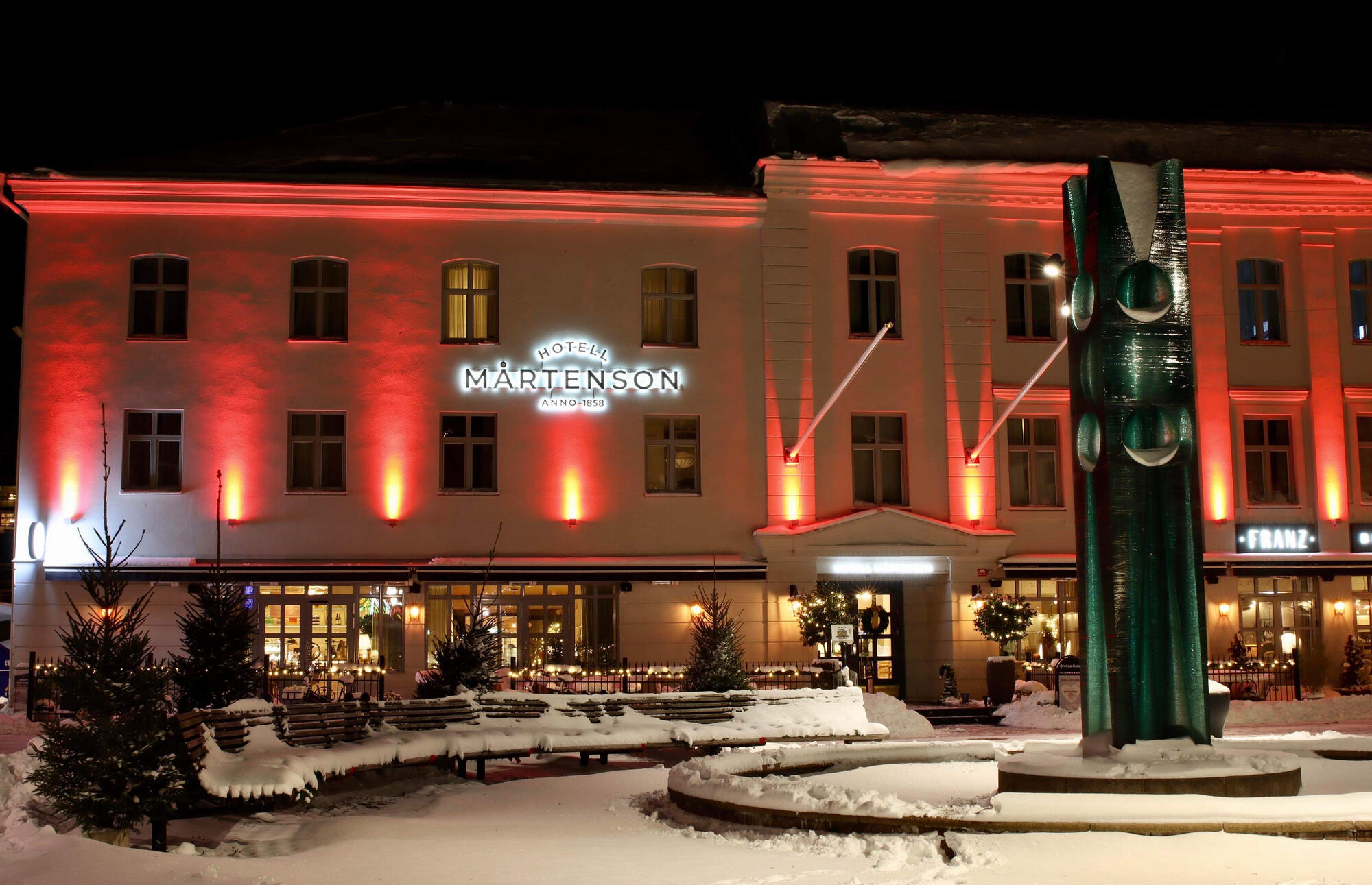 Välkomna julen hos oss på Hotell Mårtenson